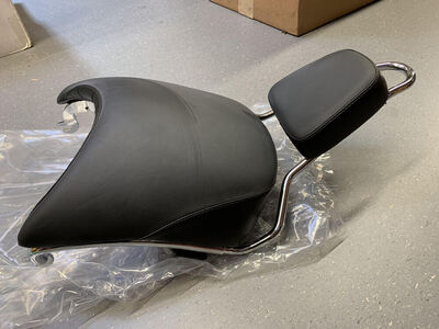 Second seat&sissy bar w. pad