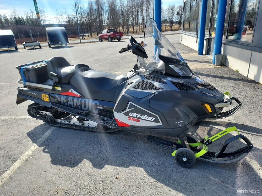 Ski-Doo Skandic  2018