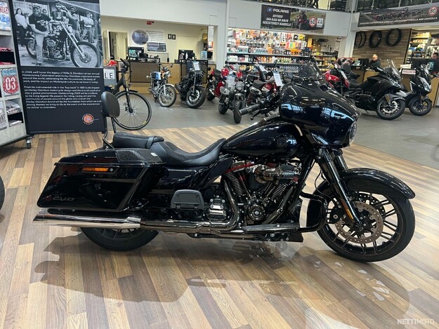 Harley-Davidson CVO  2023